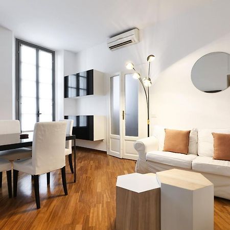 Charming San Babila Apt. Milan Exterior photo