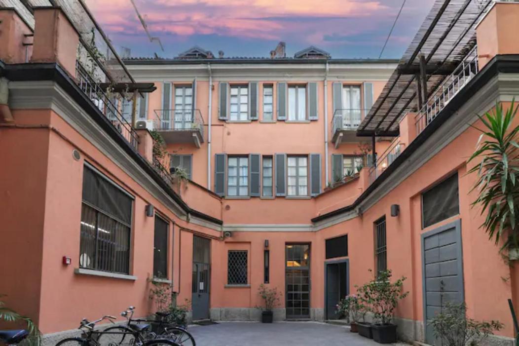 Charming San Babila Apt. Milan Exterior photo